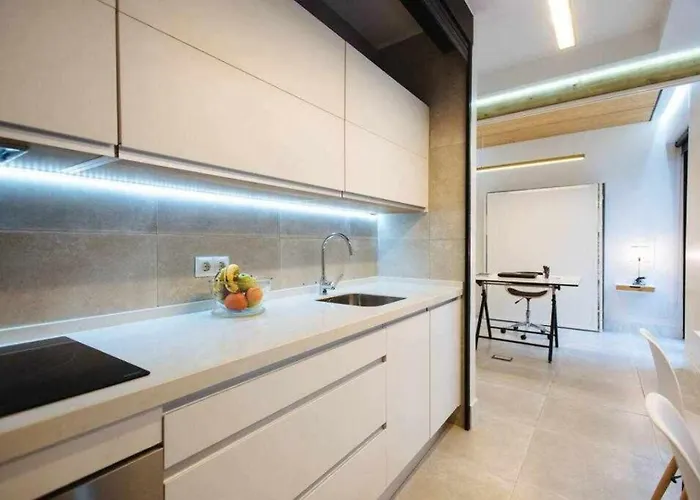 Lujoso Loft Con Piscina Y Espacio Office